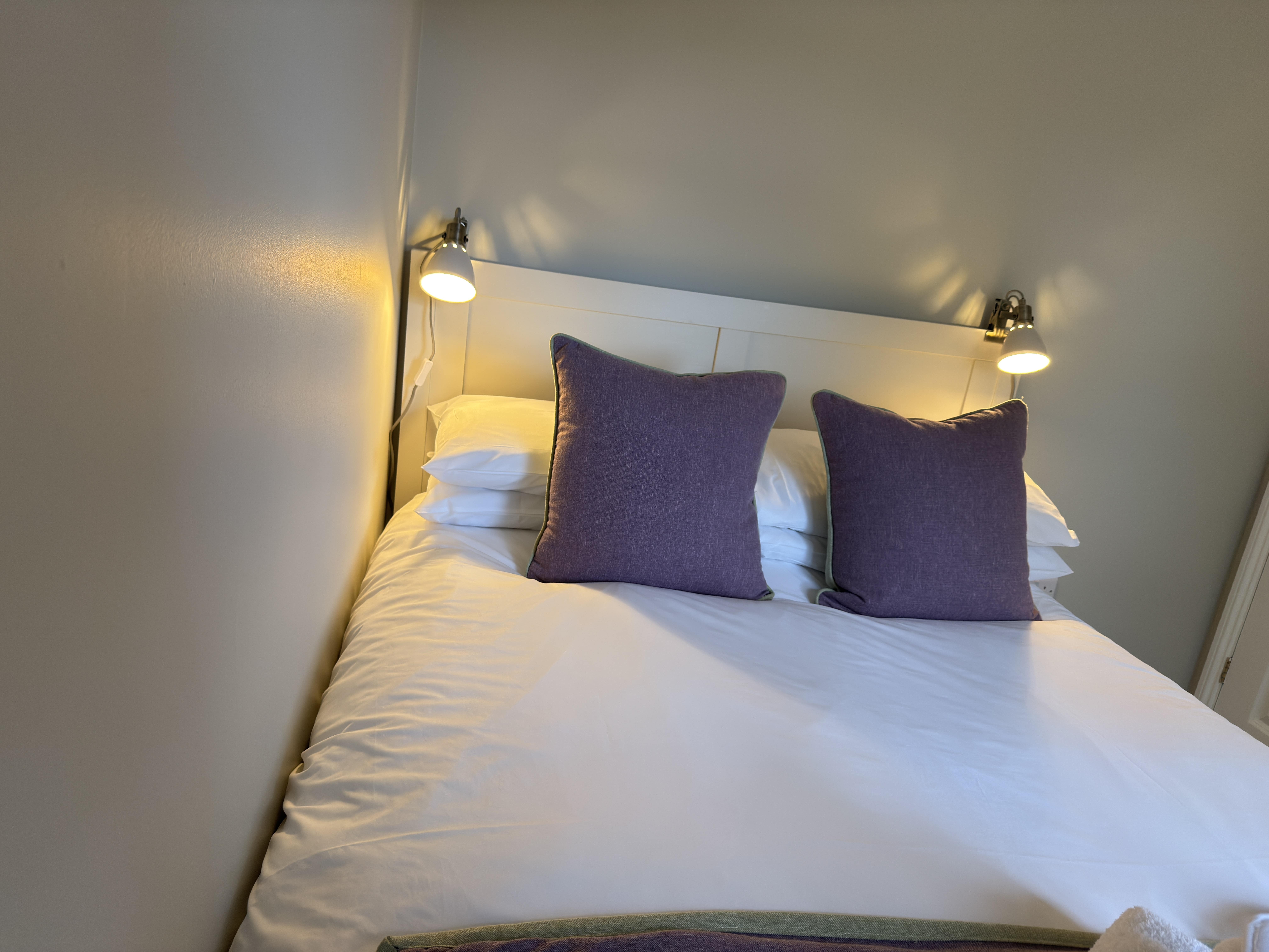Double bedroom, bed